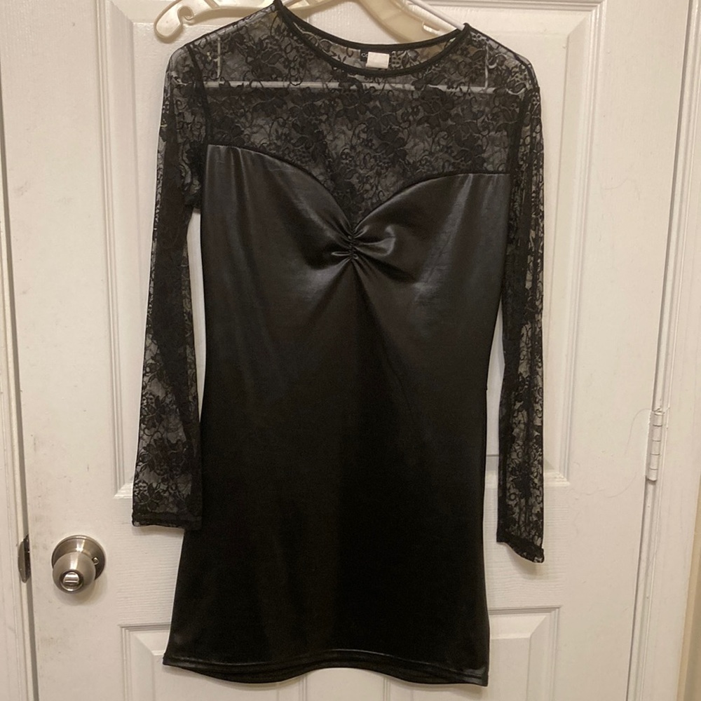 NWOT Lace long sleeve pleather mini dress